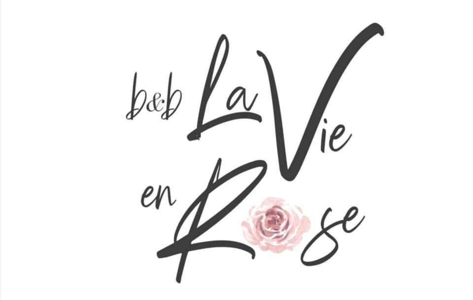 مبيت وإفطار فوندي La Vie En Rose المظهر الخارجي الصورة